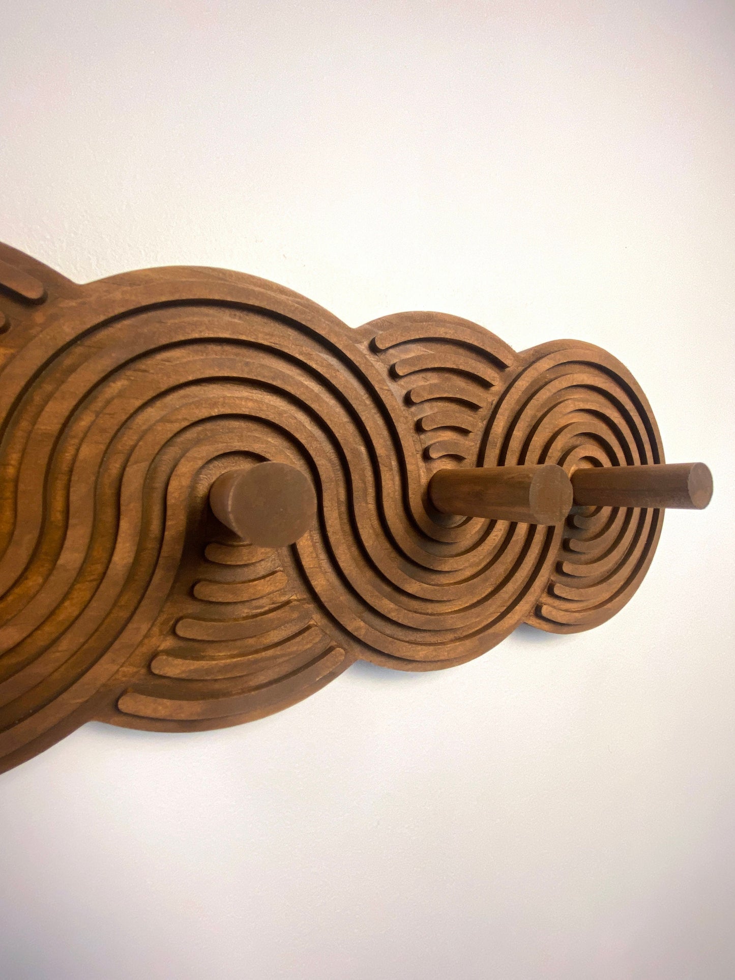 Mid-Century Modern Wall-Mounted Coat Rack | Walnut or Natural Colours | Vintage Art Deco | Entryway Organizer for Coats, Hats, and Bags