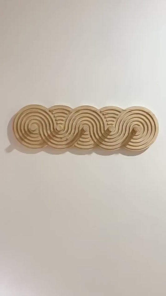 Modern Entryway Wooden 5-Hook Coat Rack - Wall Mounted - Stylish Spiral Grooved Design - Natural & Walnut Colours Available